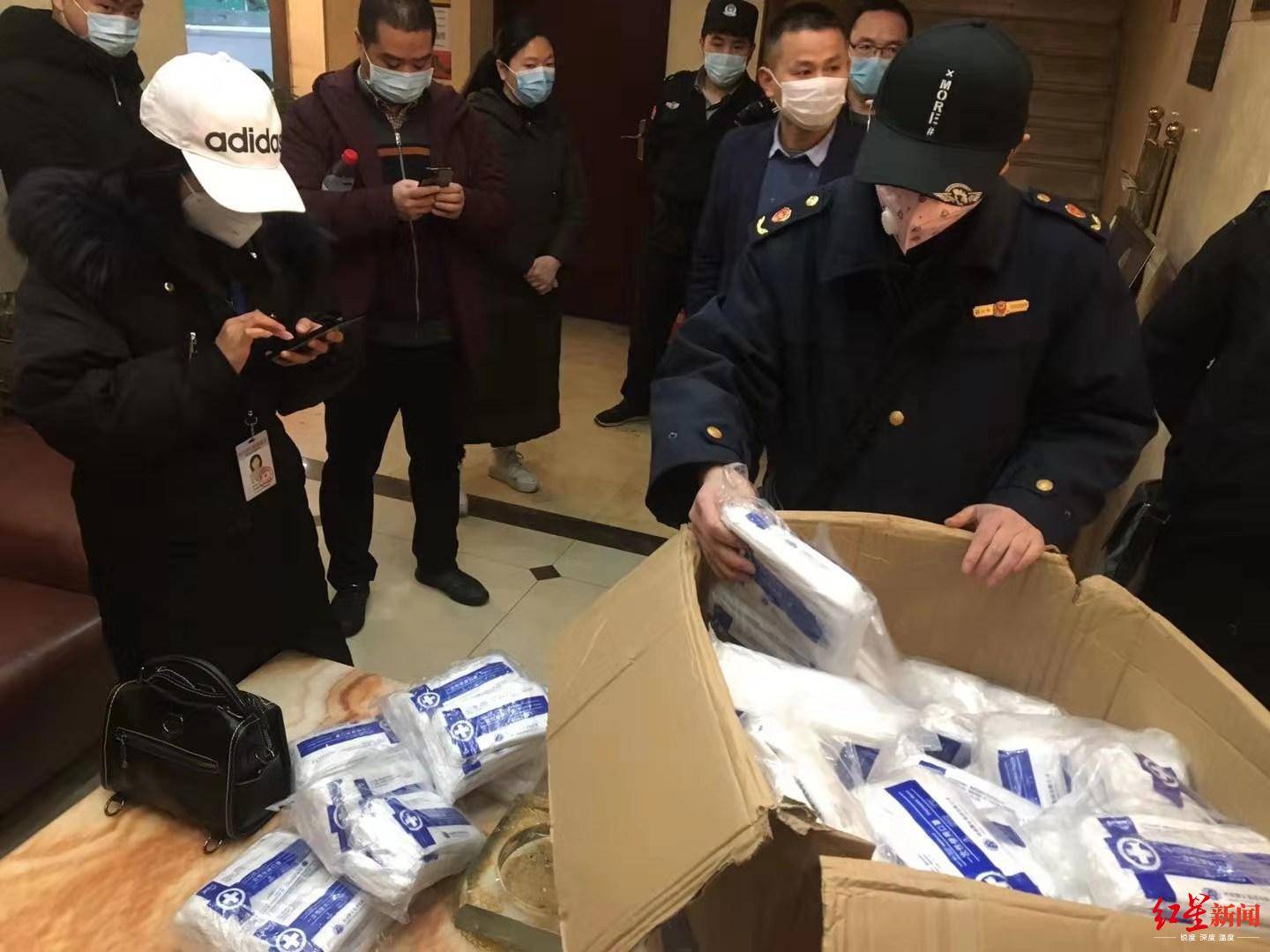四川警方查缴200多万只假口罩 涉案金额400多万