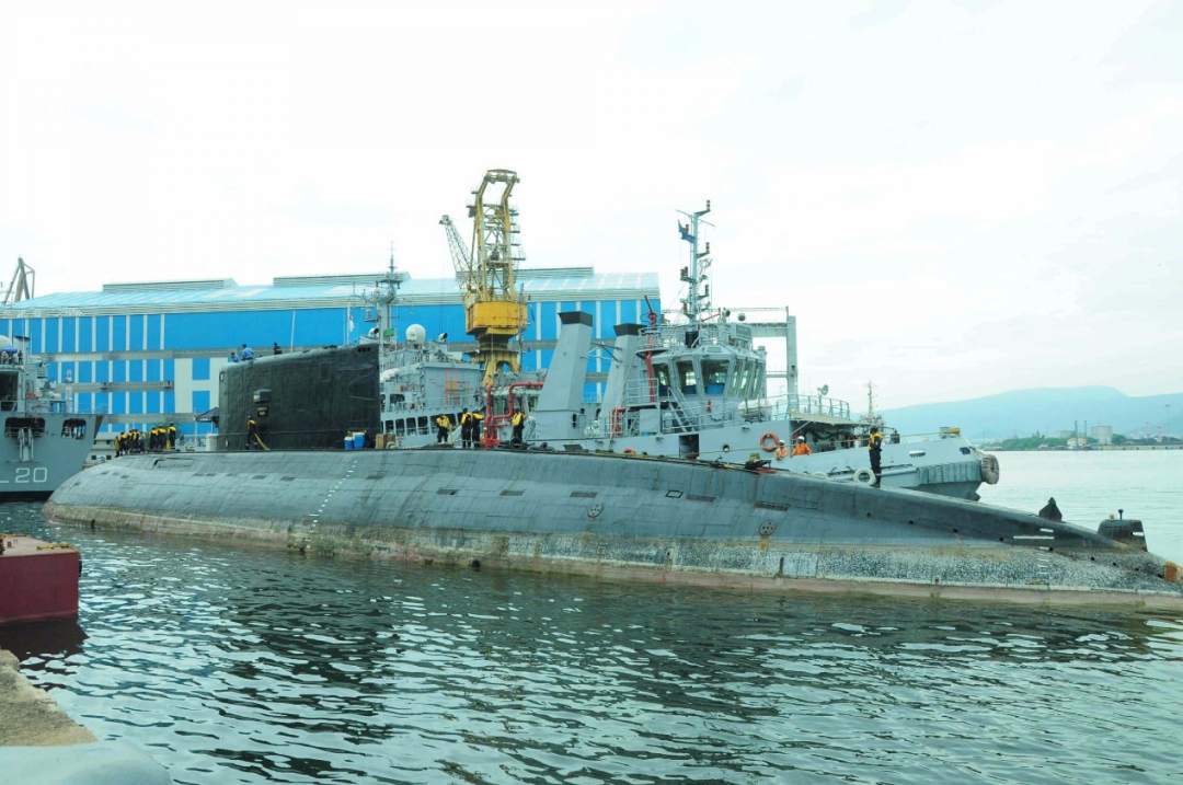 虽然自家的也不够用，但印度为了排挤中国又送了缅甸一艘老潜艇