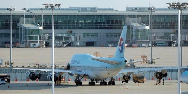 大韩航空1名客舱乘务员被确诊感染新冠肺炎，此前曾飞过多趟国际航班